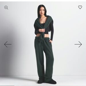 SKIMS Dark Green Women's Joggers